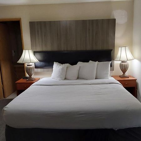 Lavissh Inn And Suites Беллингхэм Экстерьер фото