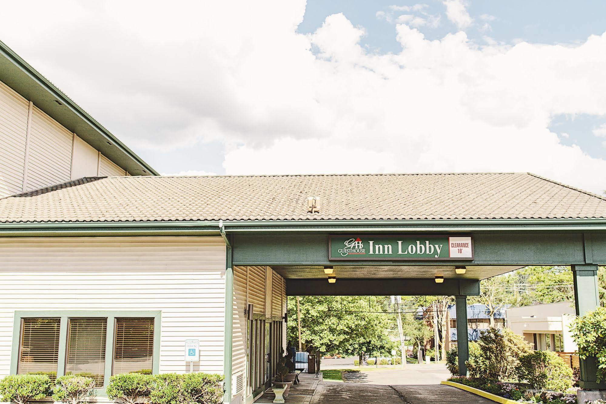 Lavissh Inn And Suites Беллингхэм Экстерьер фото